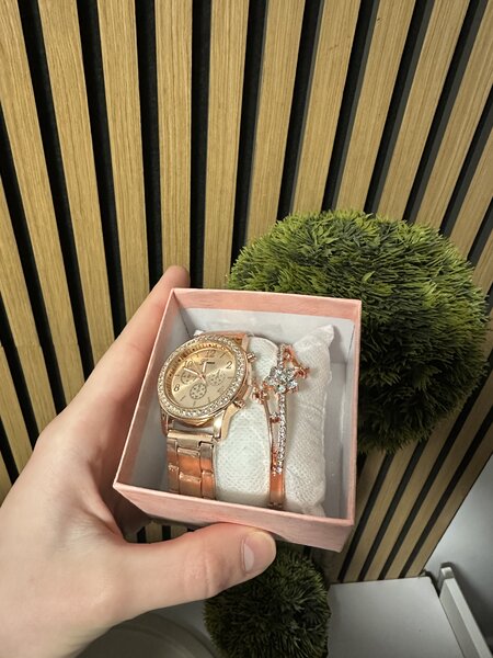 Ceas dama + Bratara Stil Premium lichidare stoc! Set elegant