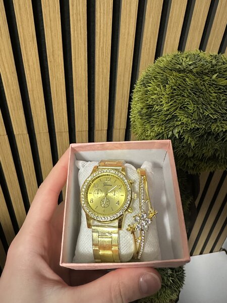 Ceas dama + Bratara Stil Premium lichidare stoc! Set elegant